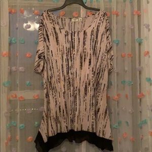 Women’s plus size tunic